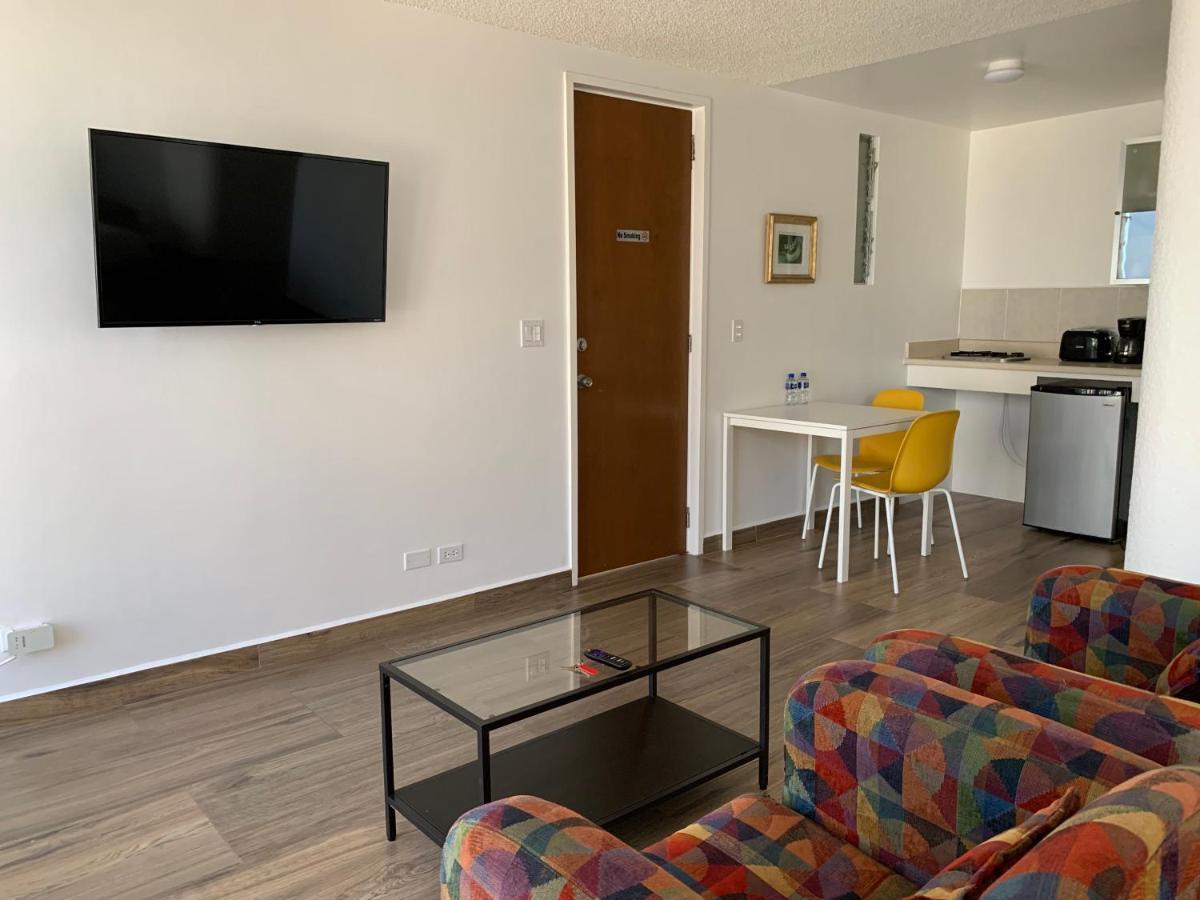 Dali Suites Hotel Tijuana Ngoại thất bức ảnh
